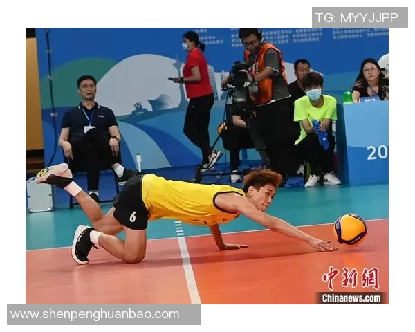 北京排球队包夹战术解析与其在排球赛场上的影响探讨 北京排球队包夹战术解析与其在排球赛场上的影响探讨