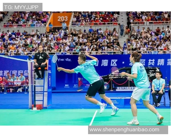 羽毛球战术解析：探秘杭州羽毛球队的阵地战与训练策略